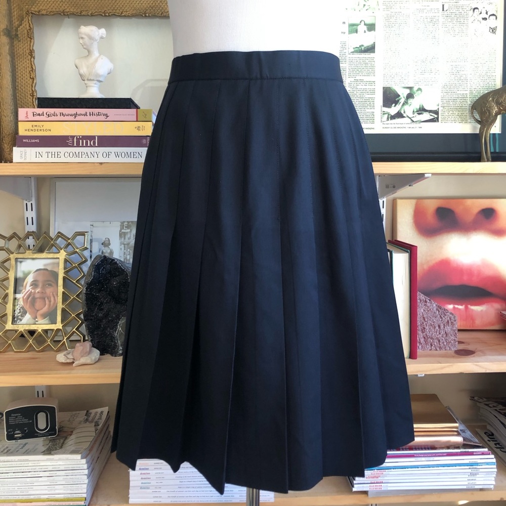 VINTAGE BURBERRY PLEATED SKIRT MIDNIGHT SZ 8